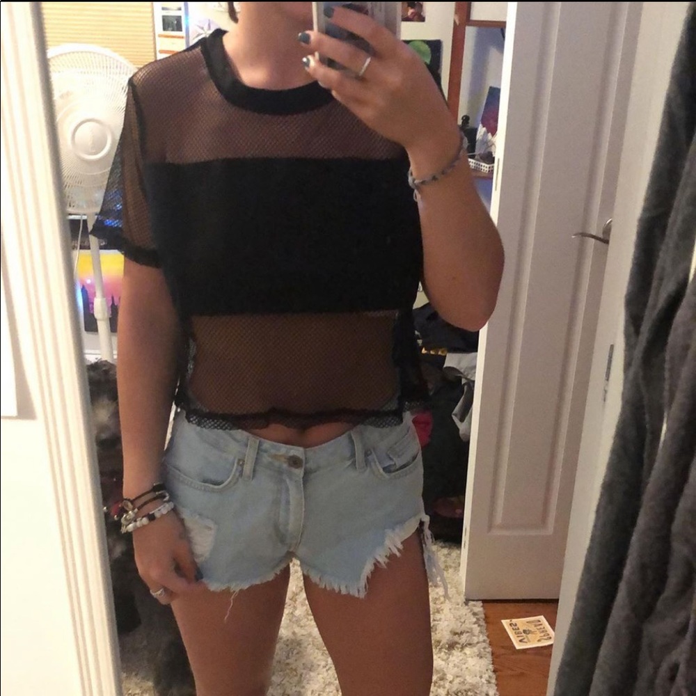 aritizia mesh top